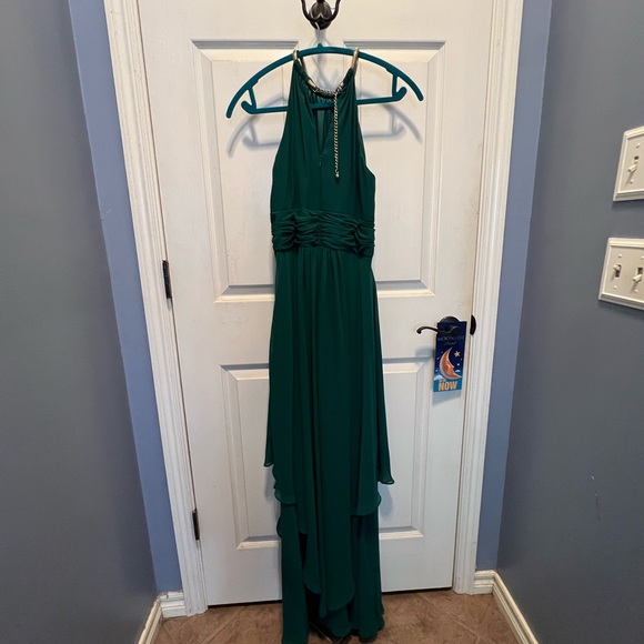 Eliza J Green Gown SZ 6 - Picture 8 of 12